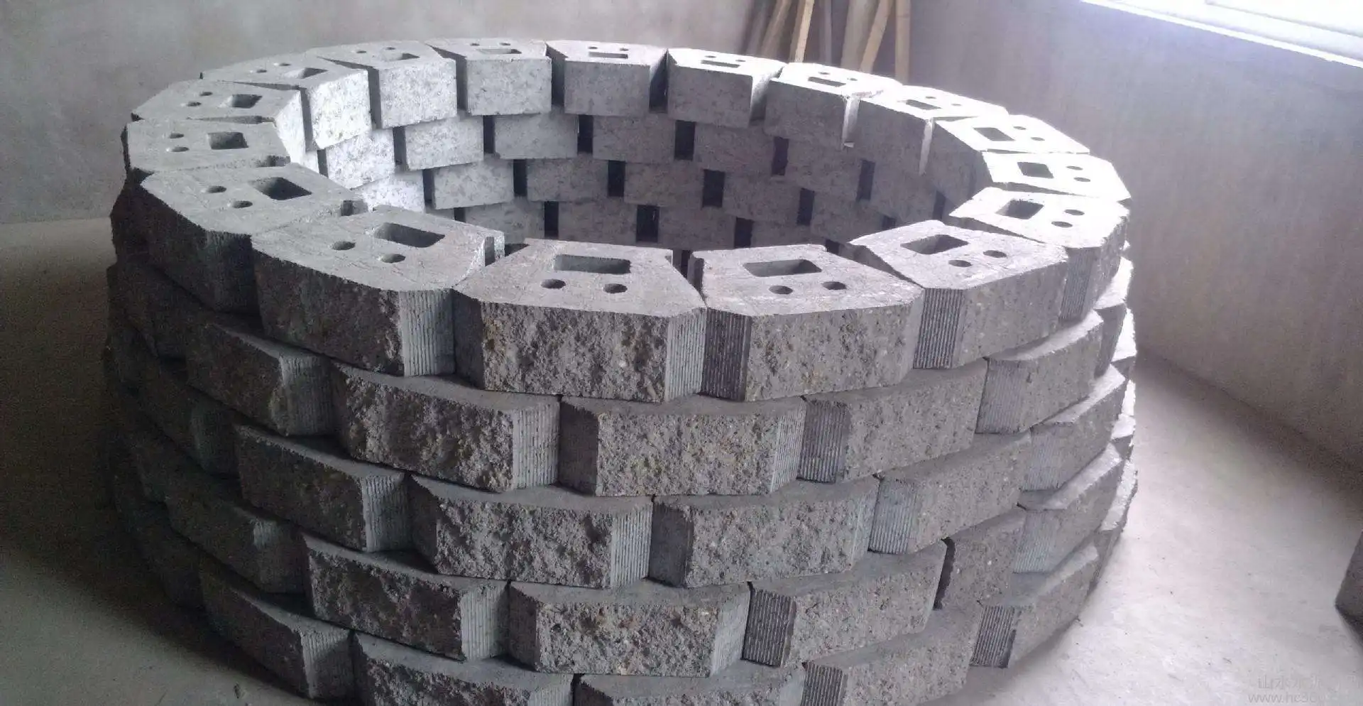 挡土砖 护坡砖 砌块 混凝土干垒式挡土墙,挡土砌块.jpg